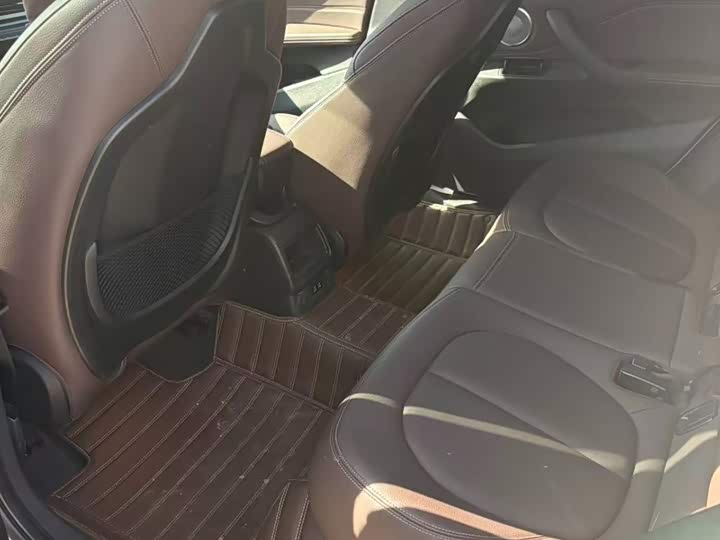 Фото 4 - BMW X1
