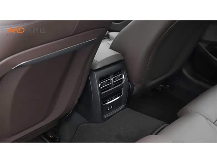 Фото 9 - BMW 3 Series