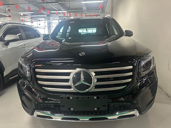 صورة 2 - Mercedes-Benz GLB-Class