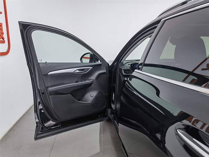 Фото 8 - Buick Envision Plus