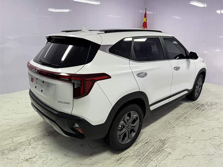 Kia Seltos 2023 2023款 1.5L CVT豪华版