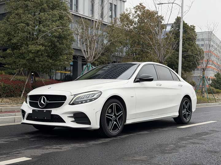 Фото 1 - Mercedes-Benz C-Class
