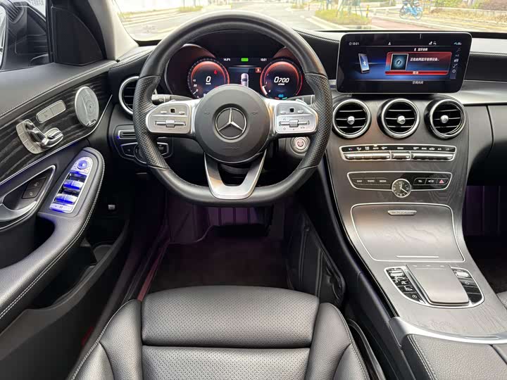 Фото 6 - Mercedes-Benz C-Class