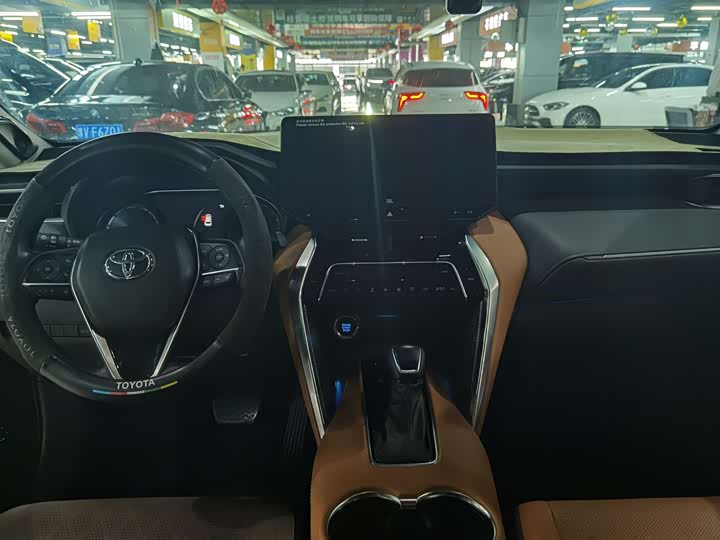Фото 8 - Toyota Venza