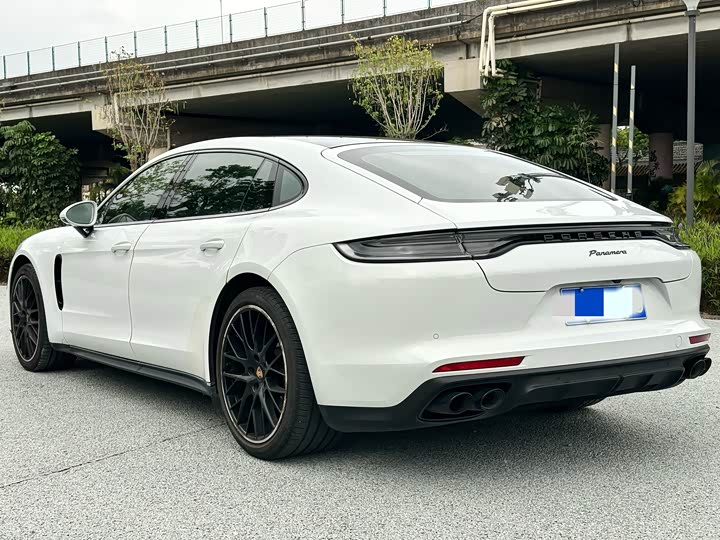 Zdjęcie 6 - Porsche Panamera