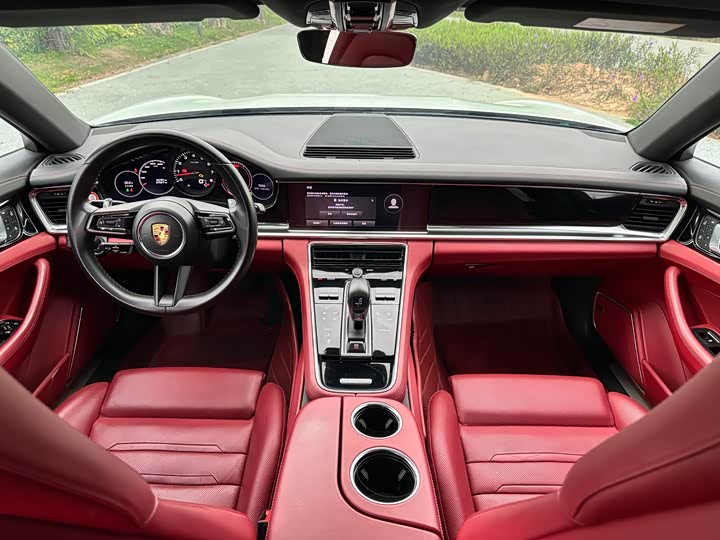Zdjęcie 8 - Porsche Panamera