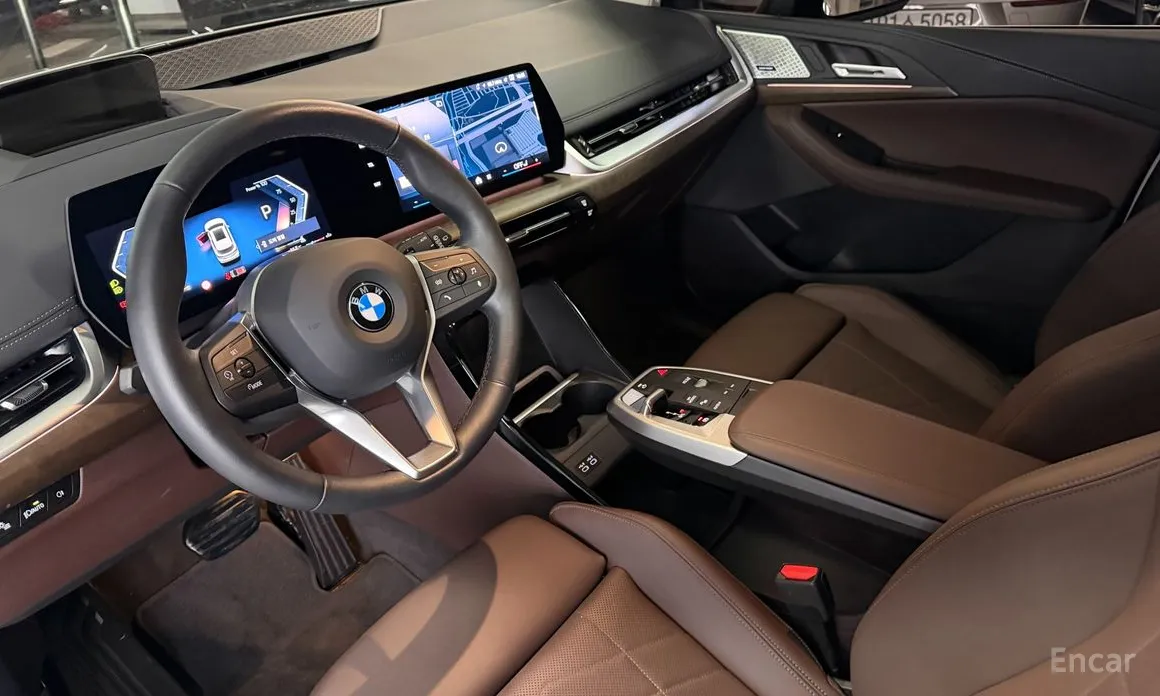 BMW 2 Series 2022 220i Luxury