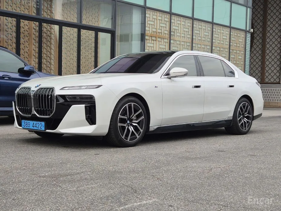 BMW i7 2022 eDrive 50 M Sport