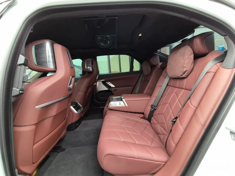 BMW i7 2022 eDrive 50 M Sport