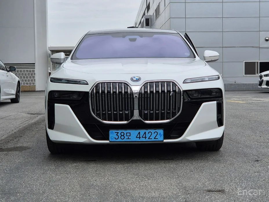 BMW i7 2022 eDrive 50 M Sport