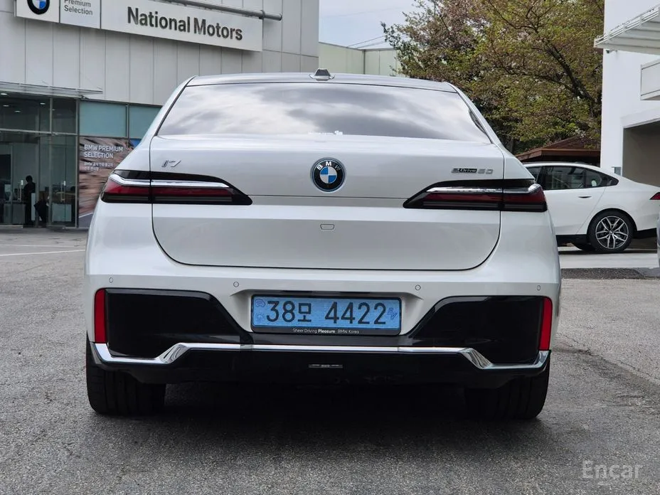 BMW i7 2022 eDrive 50 M Sport