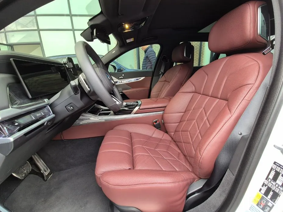 BMW i7 2022 eDrive 50 M Sport