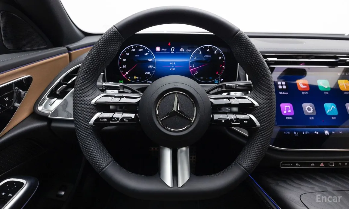 Mercedes-Benz E-Class 2024 E200 AMG Line