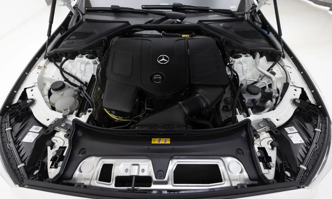 Mercedes-Benz E-Class 2024 E200 AMG Line
