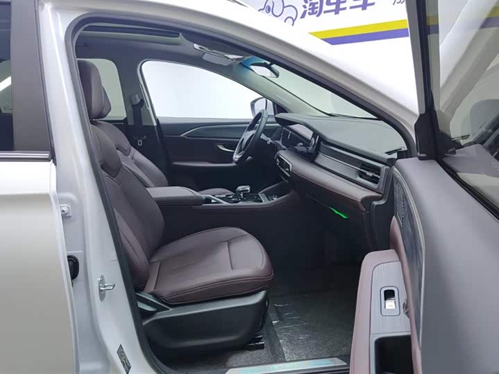 Jetour X90 Plus 2024 2024款 1.6TD DCT别墅 5座