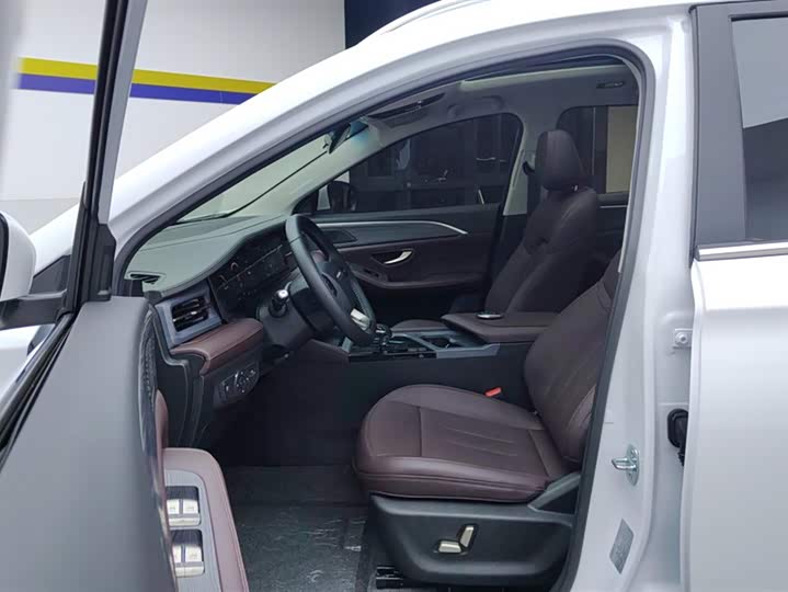 Jetour X90 Plus 2024 2024款 1.6TD DCT别墅 5座