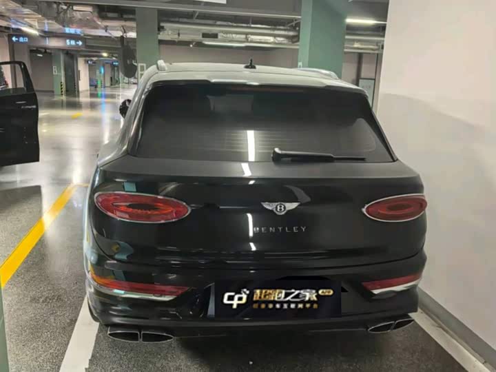 Bentley Bentayga 2024 2024款 4.0T V8 长轴距雅度版