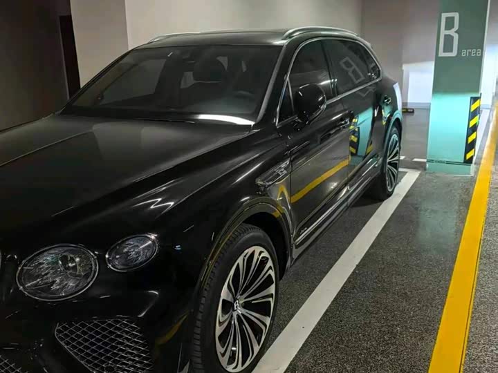 Bentley Bentayga 2024 2024款 4.0T V8 长轴距雅度版