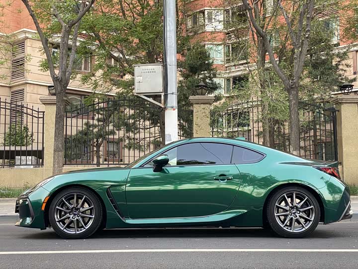 Фото 4 - Subaru BRZ