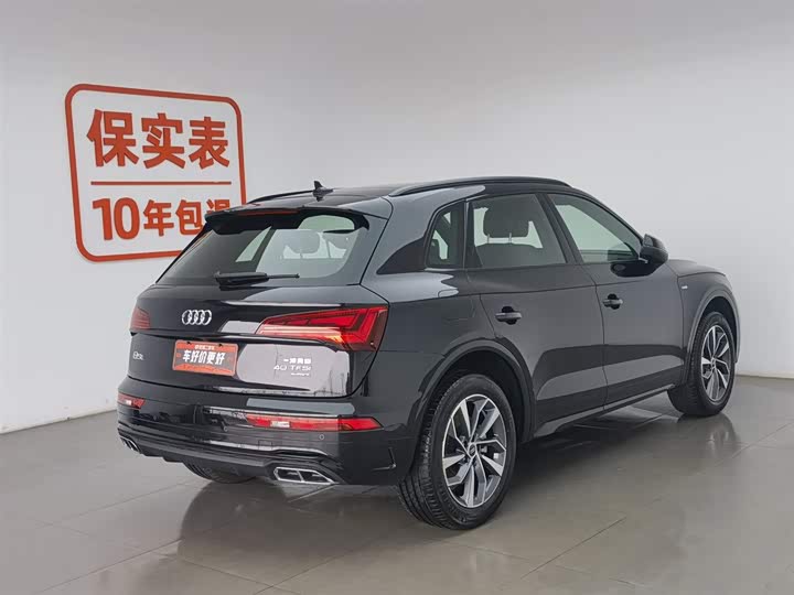 Фото 2 - Audi Q5L