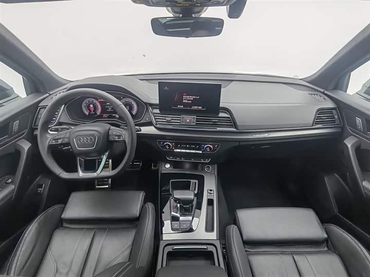Фото 5 - Audi Q5L