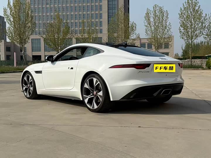 2022 Jaguar F-Type