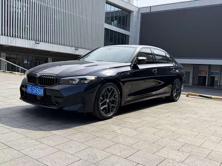 BMW 3 Series 2025 2025款 330Li M运动曜夜套装