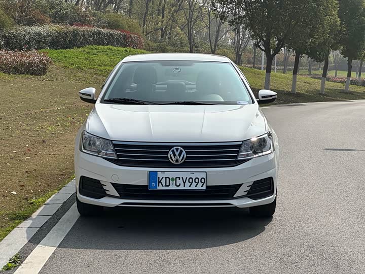 Фото 2 - Volkswagen Lavida