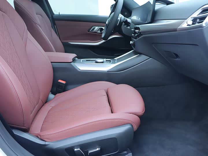 BMW 3 Series 2025 2025款 330Li 尊享型 M运动曜夜套装