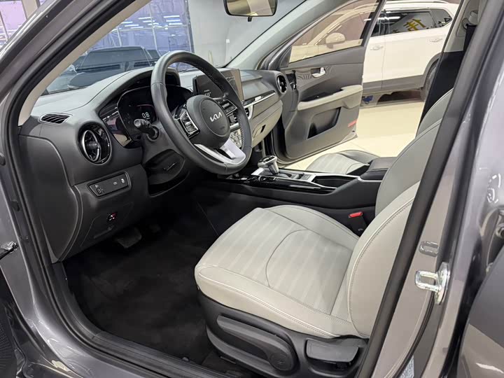Kia K3 2023 2023款 1.5L CVT豪华版