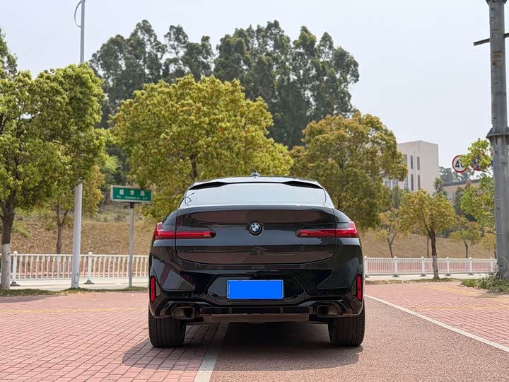 BMW X4 2022 2022款 xDrive 30i M运动曜夜套装