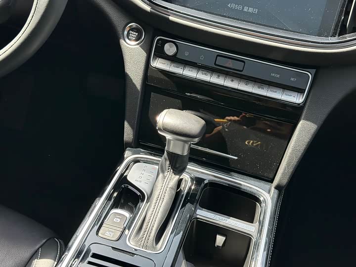 GAC Trumpchi GS8 2020 2020款 390T 两驱豪华版（七座）