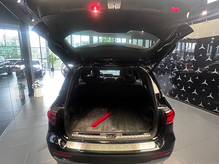 2025 Mercedes-Benz GLB-Class