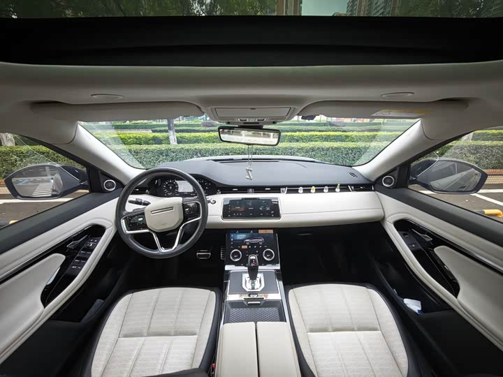 Zdjęcie 6 - Land Rover Range Rover Evoque L