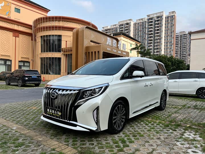 Фото 3 - GAC Trumpchi M8