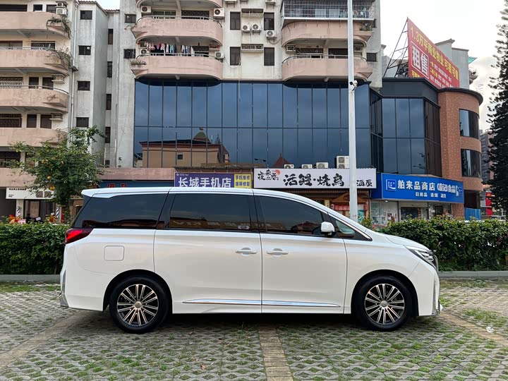 Фото 7 - GAC Trumpchi M8
