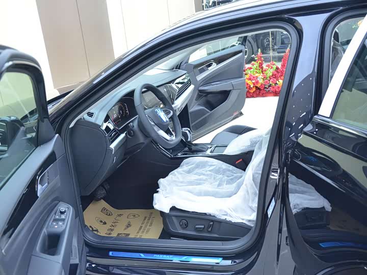 Фото 4 - Volkswagen Passat