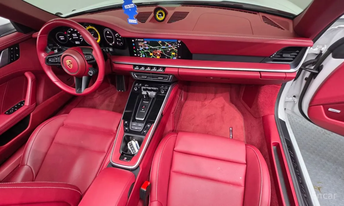 Porsche 911 2019 Carrera 4 GTS Cabriolet