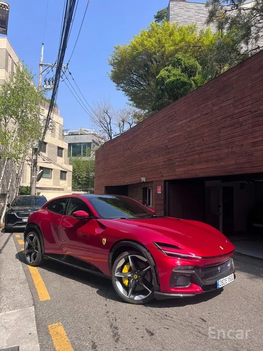 2022 Ferrari Purosangue