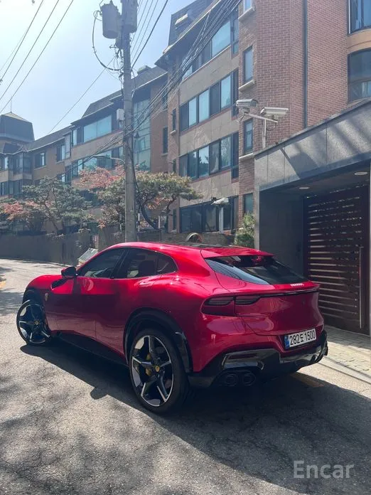 2022 Ferrari Purosangue
