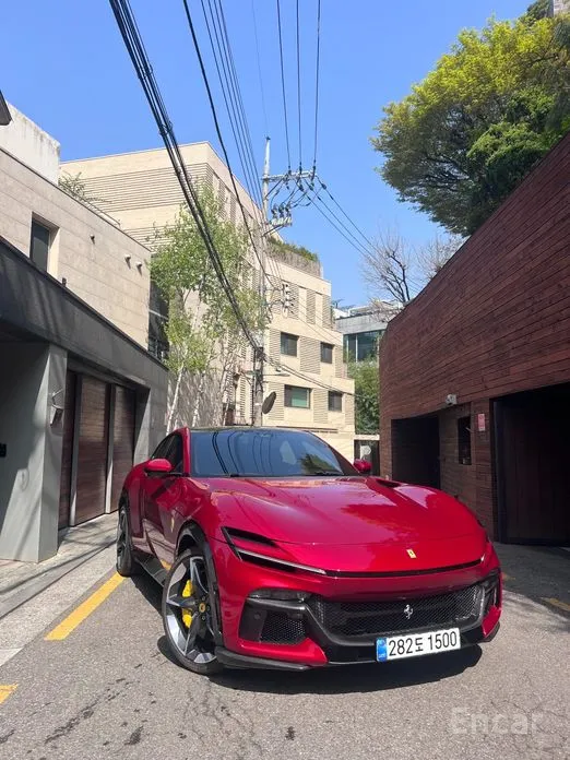 2022 Ferrari Purosangue