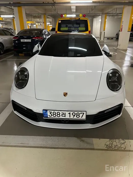 Porsche 911 2019 Carrera