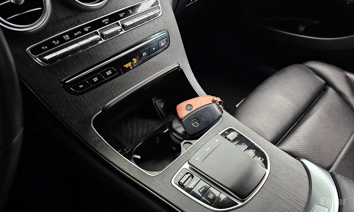Фото 18 - Mercedes-Benz GLC-Class