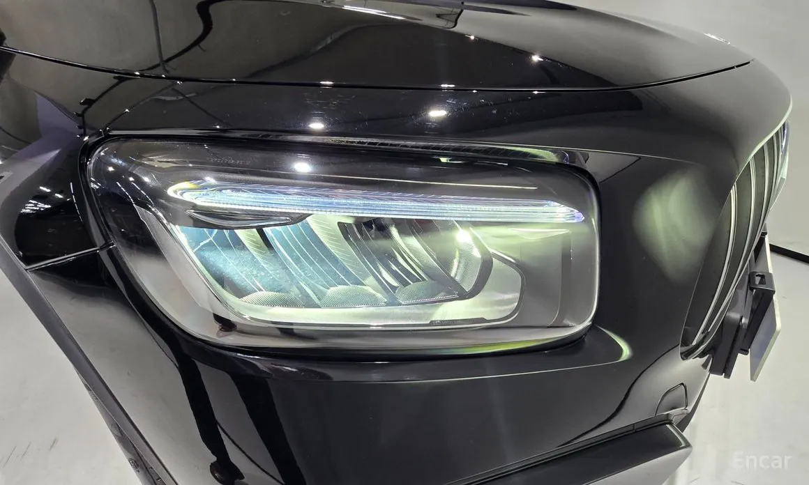 Mercedes-Benz GLB-Class 2020 AMG GLB35 4MATIC