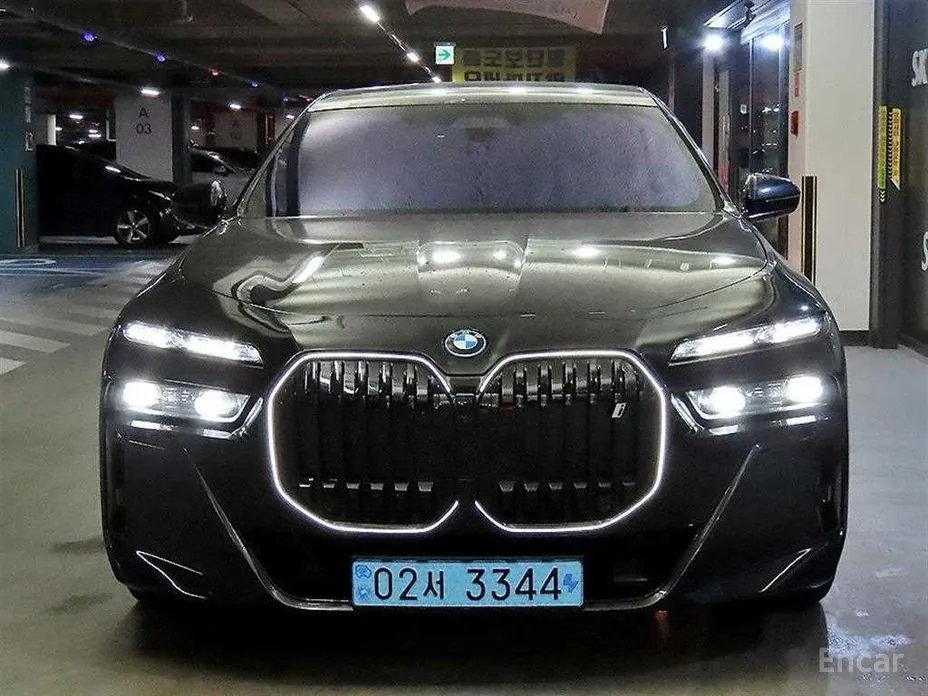 BMW i7 2022 eDrive 50 M Sport