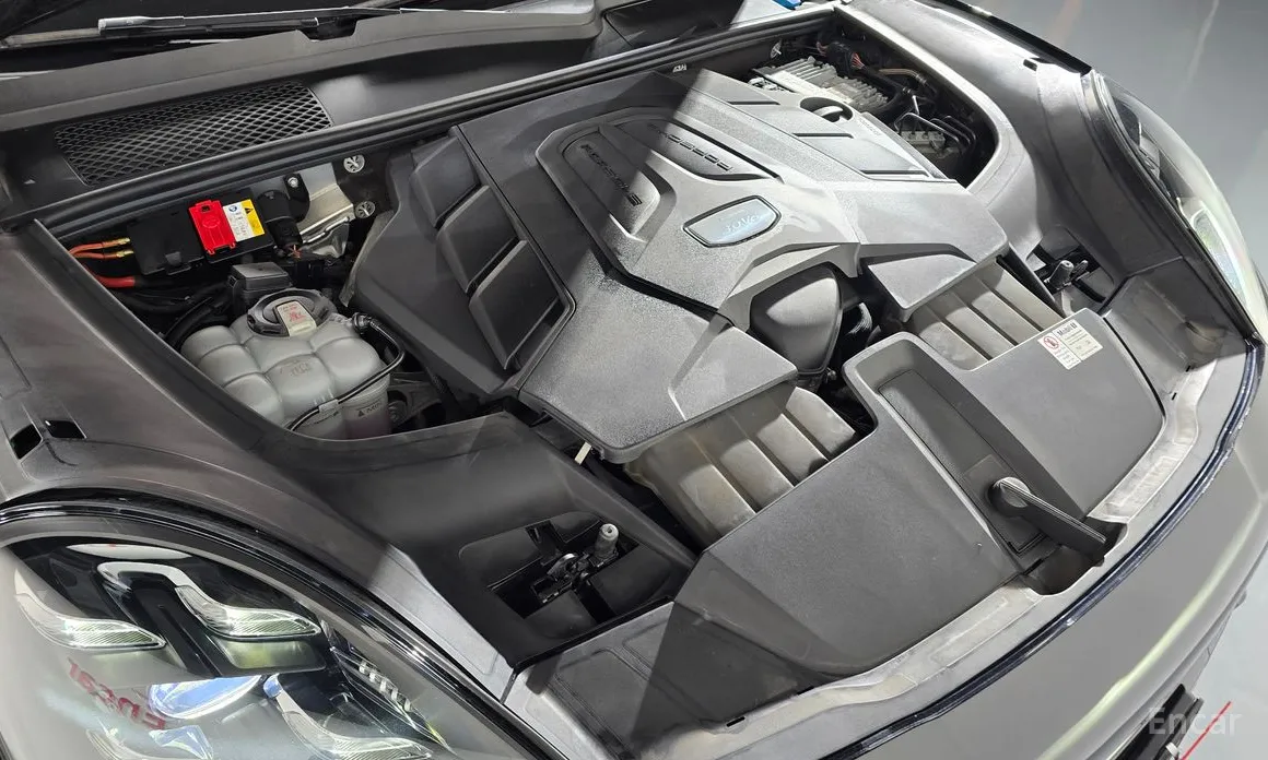 Porsche Cayenne 2019 3.0 COUPE PLATINUM EDITION