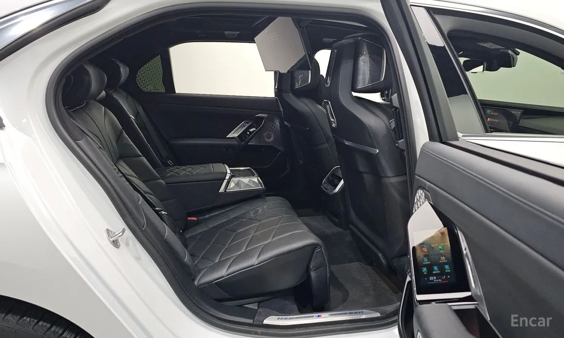 BMW i7 2022 xDrive 60 M sport