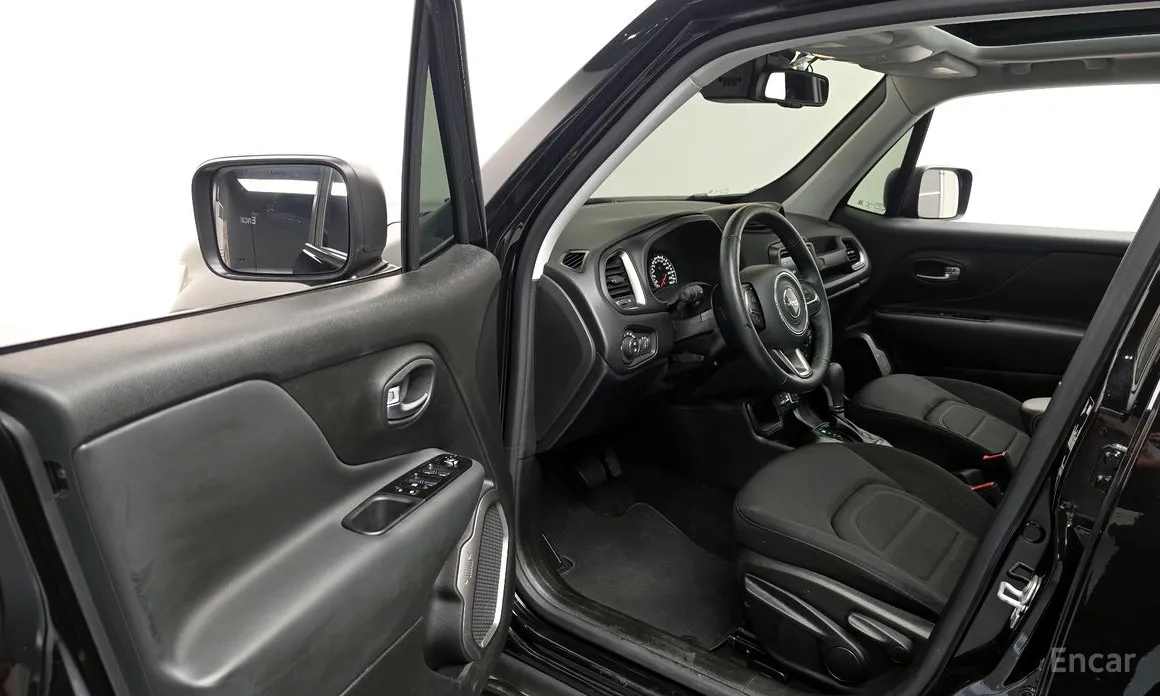 صورة 10 - Jeep Renegade