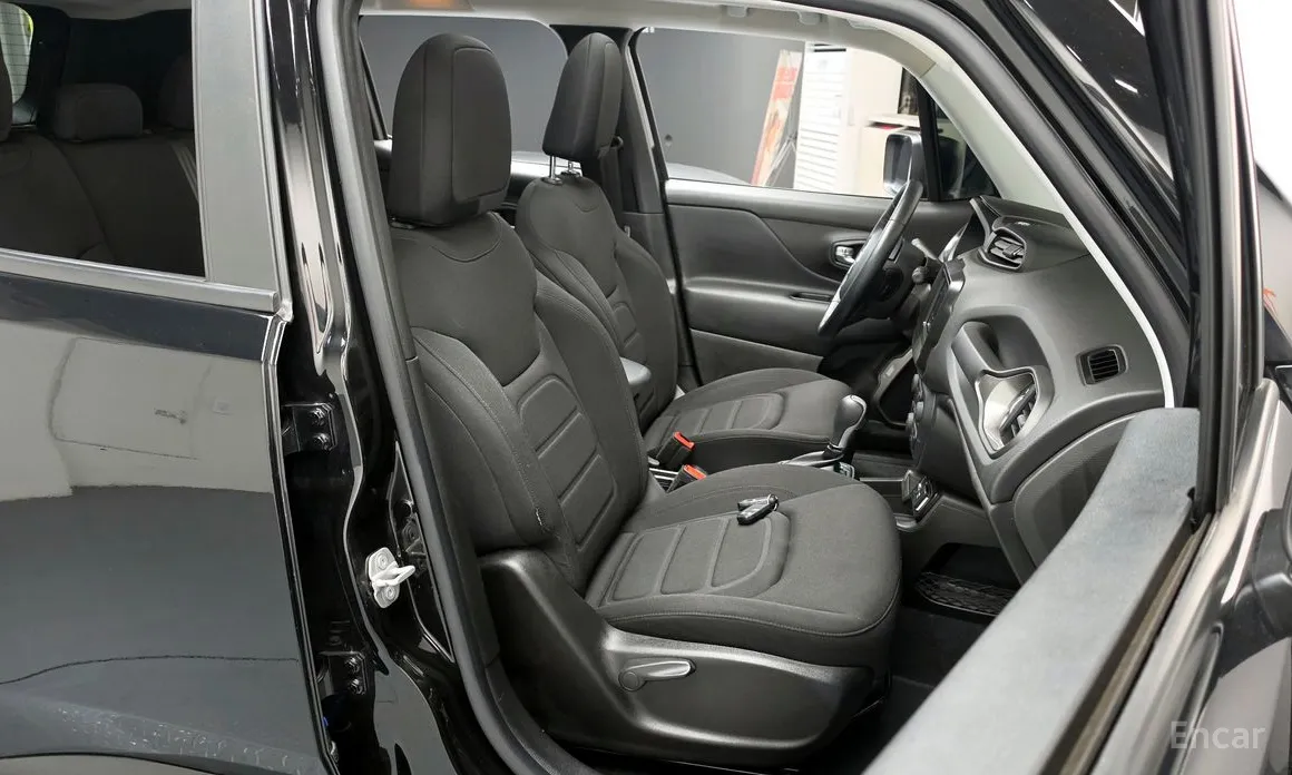 صورة 12 - Jeep Renegade
