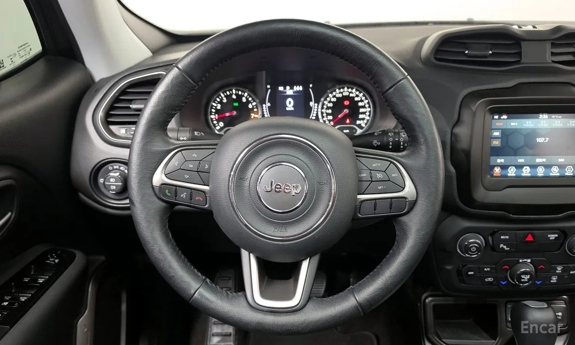 صورة 13 - Jeep Renegade